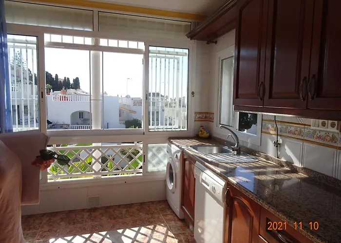 Будинок відпочинку - Casa Vivi 12 *